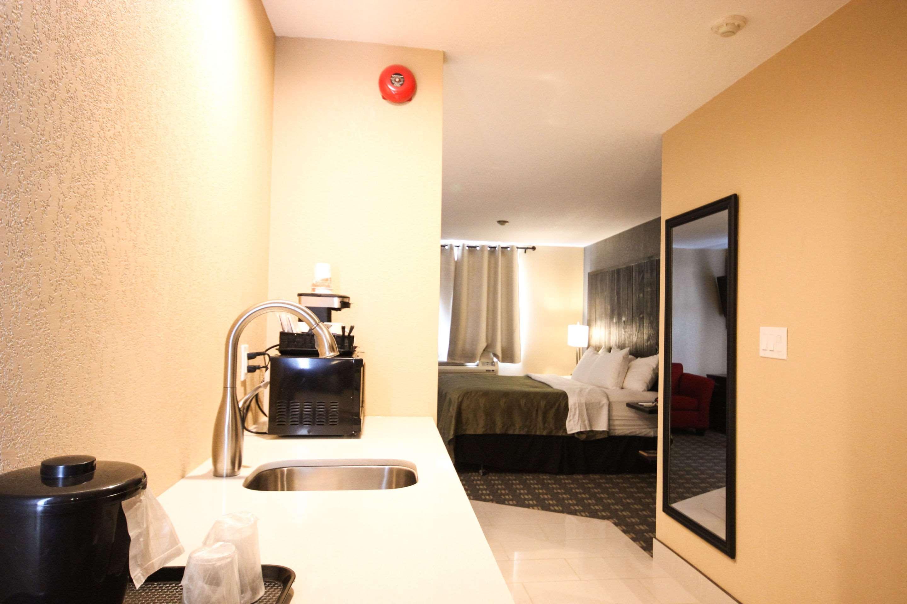 Quality Inn 브레이스브리지 외부 사진